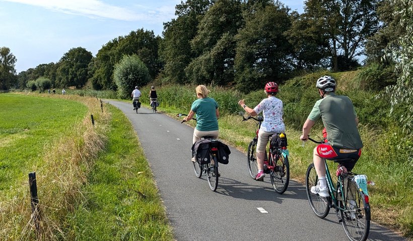 Fietsen langs Valleikanaal